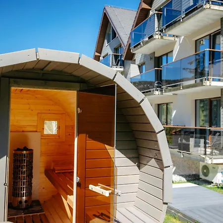 Czarny Kamien & Apartahotel