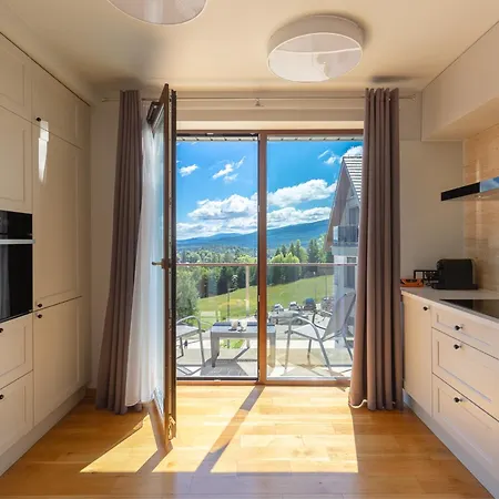 Apartahotel Czarny Kamien & 4*