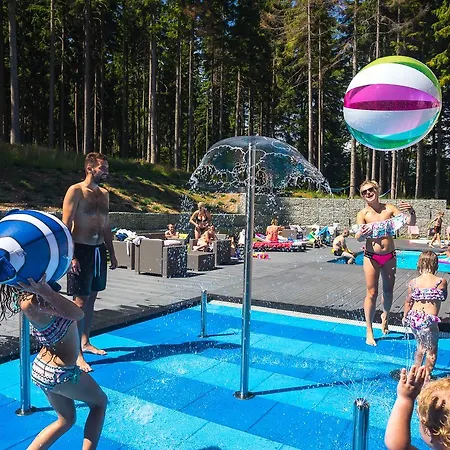 Czarny Kamien & Aparthotel
