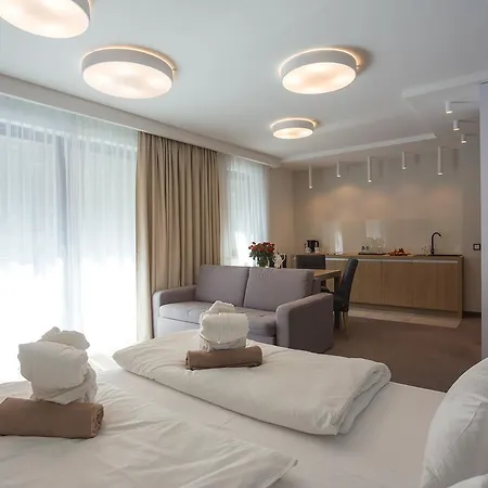 Czarny Kamien & Apartahotel 4*