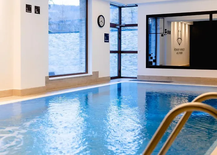 Czarny Kamien & Aparthotel 4*