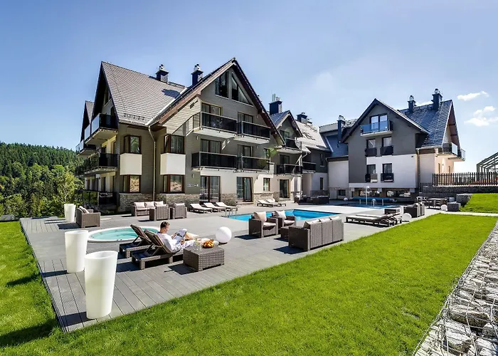 Lägenhetshotell Czarny Kamien & 4*