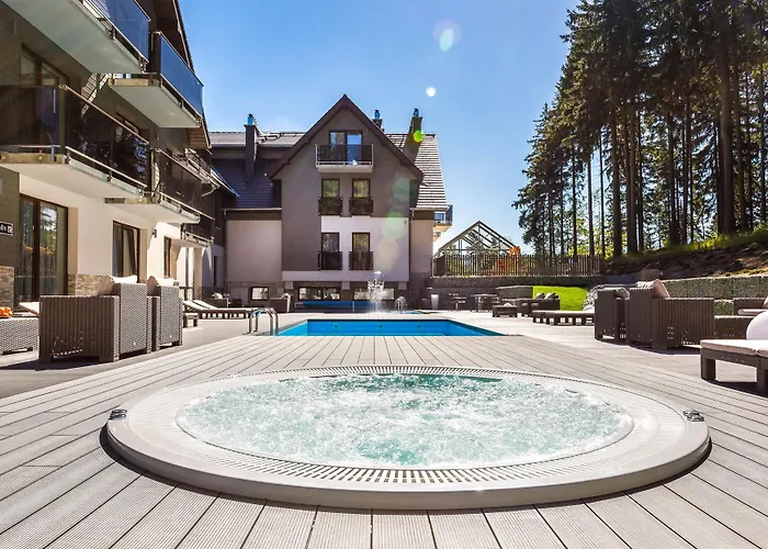 Lägenhetshotell Czarny Kamien & 4*