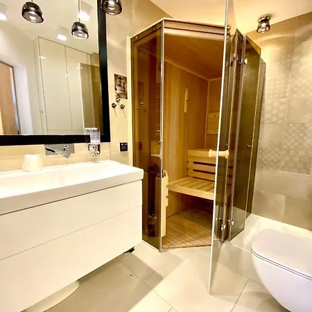 Czarny Kamien & Апарт-готель Шклярська Поремба