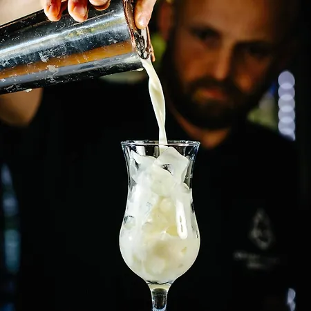 Czarny Kamien & מלון דירות 4*