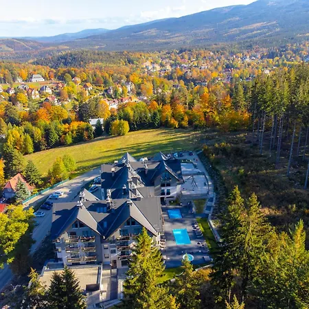 Czarny Kamien & מלון דירות שצ'קלארסקה פוראובה