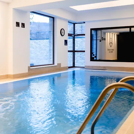 Czarny Kamien & Apart-hotel 4*