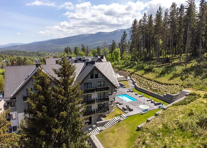 Aparthotel Czarny Kamien & 4*